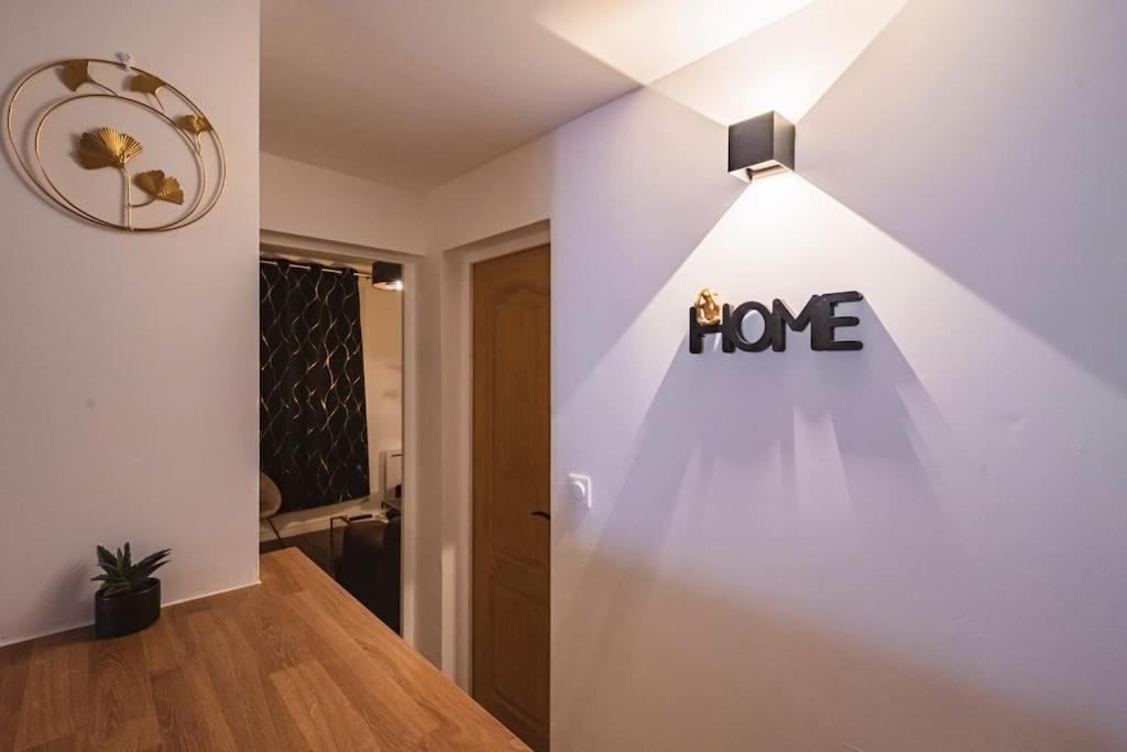 La "Taniere" Pour 6 Personnes Apartment Isles-sur-Suippe Luaran gambar