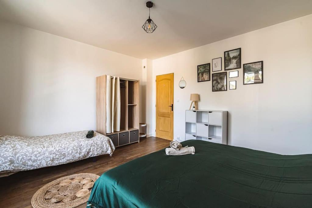 La "Taniere" Pour 6 Personnes Apartment Isles-sur-Suippe Luaran gambar